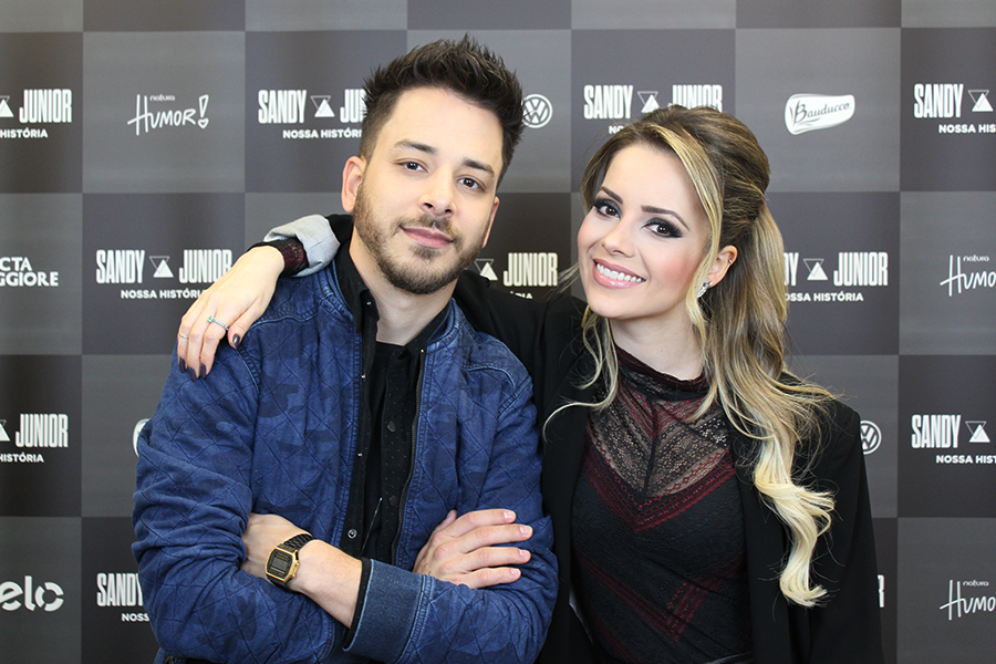 Sandy e Junior esbanjam talento e carisma em show nostálgico e histórico! Mix FM Uberlândia Sandy e Junior esbanjam talento e carisma em show nostálgico e histórico! Mix FM Uberlândia